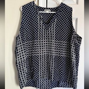 Whistles 100% Silk Sleeveless Blouse Women’s size 12 Blue Geometric V‑Neck